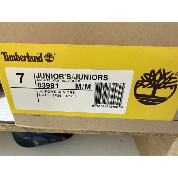 Timberland Classic Tall Boot Black Kids Size 7. 83981. Women’s 9. Men’s 8 - Picture 8 of 8